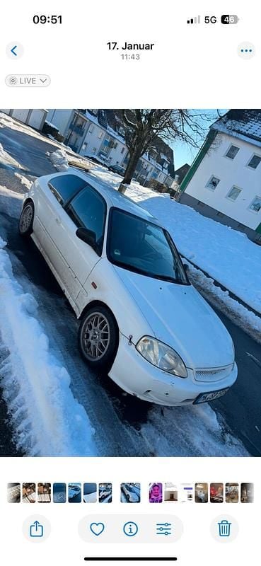 Weiß Gebraucht 2001 Honda Civic Kleinwagen | 2.000 € (Teuer) - Bild 1/4