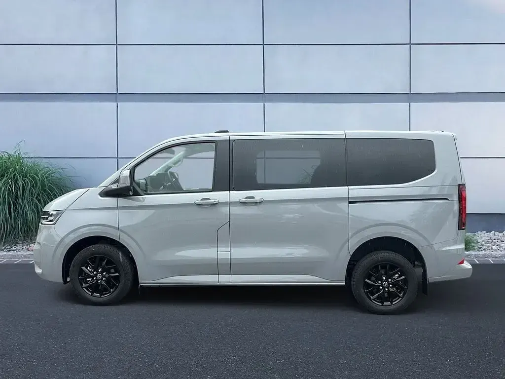 Neu VW Caravelle Style 150 PS (110 kW) 2026 Stone grey Van