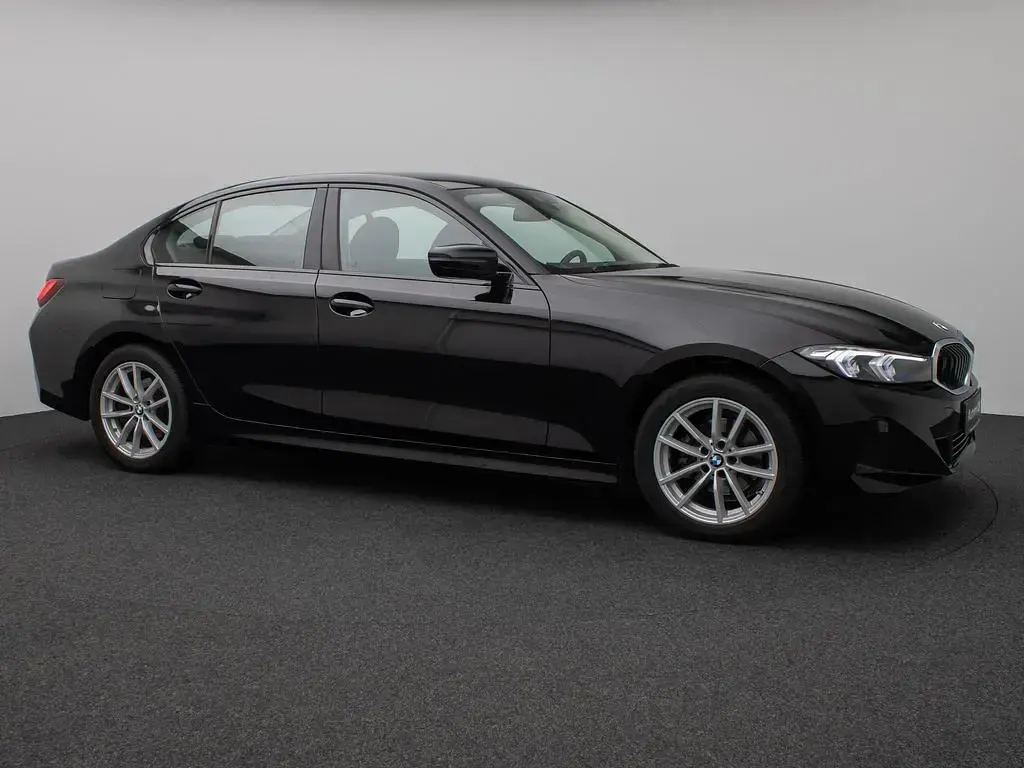 Gebraucht BMW 318 Sport Line 156 PS (114 kW) 2024 Schwarz 2668schwarz Limousine