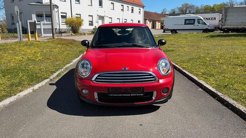 Second-hand Mini One D Pepper 90 CP (66 kW) 2011 Roșu Hatchback