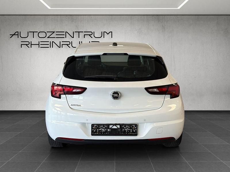 Gebraucht Opel Astra 105 PS (77 kW) 2020 Weiß Limousine