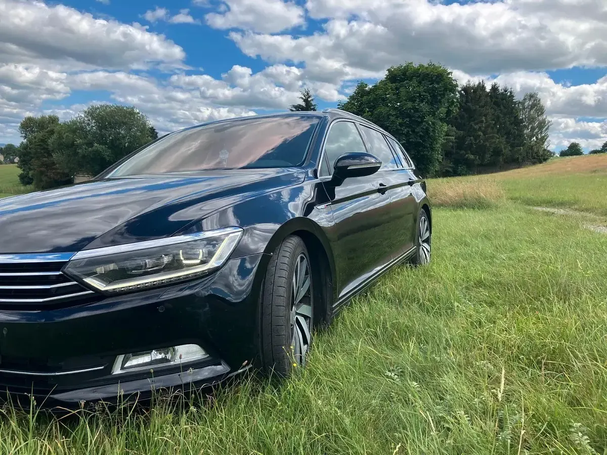 Gebraucht VW Passat Comfortline 190 PS (139 kW) 2015 Schwarz Kombi
