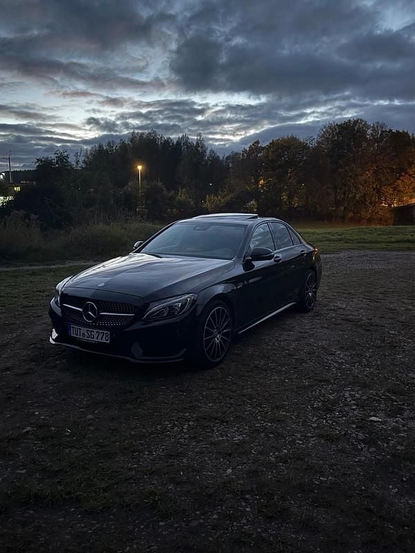 Schwarz Gebraucht 2017 Mercedes C43 AMG AMG Limousine | 23.000 € (Guter Preis) - Bild 1/4