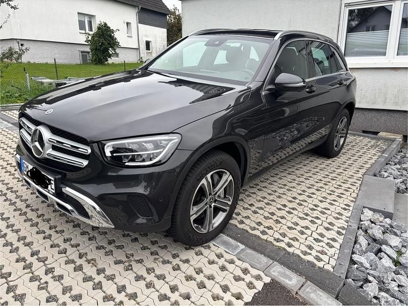 Andere farben Gebraucht 2022 Mercedes GLC300e SUV | 34.000 € (Guter Preis) - Bild 1/4