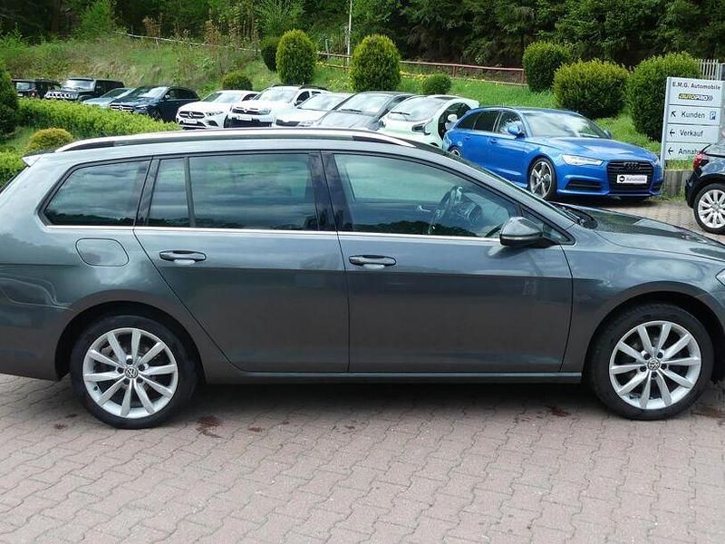 Gebraucht VW Golf VII 125 PS (91 kW) 2018 Grau Limousine