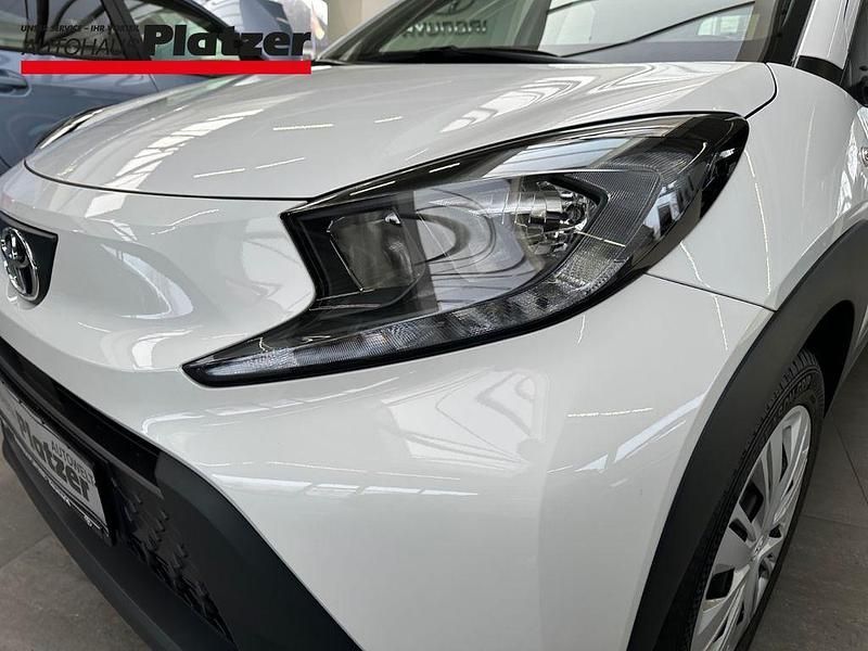 Gebraucht Toyota Aygo X 72 PS (52 kW) 2024 Weiss SUV