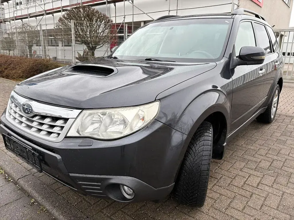 Gebraucht Subaru Forester Comfort 147 PS (108 kW) 2011 Grau SUV