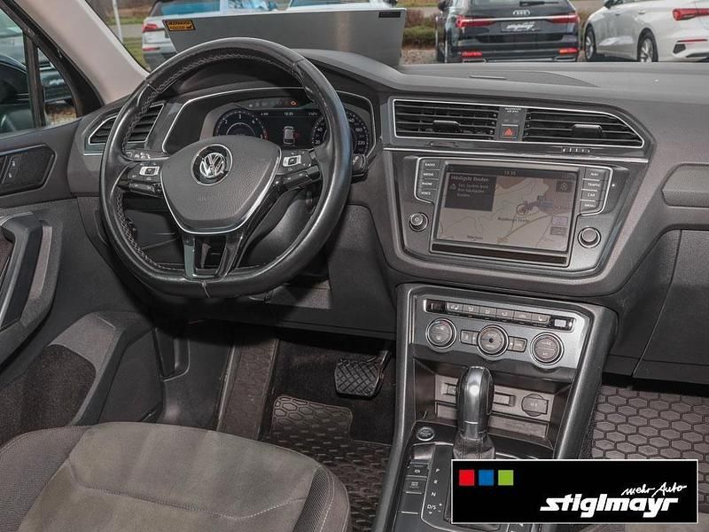 Gebraucht VW Tiguan Highline 150 PS (110 kW) 2017 Deep black perleffekt SUV