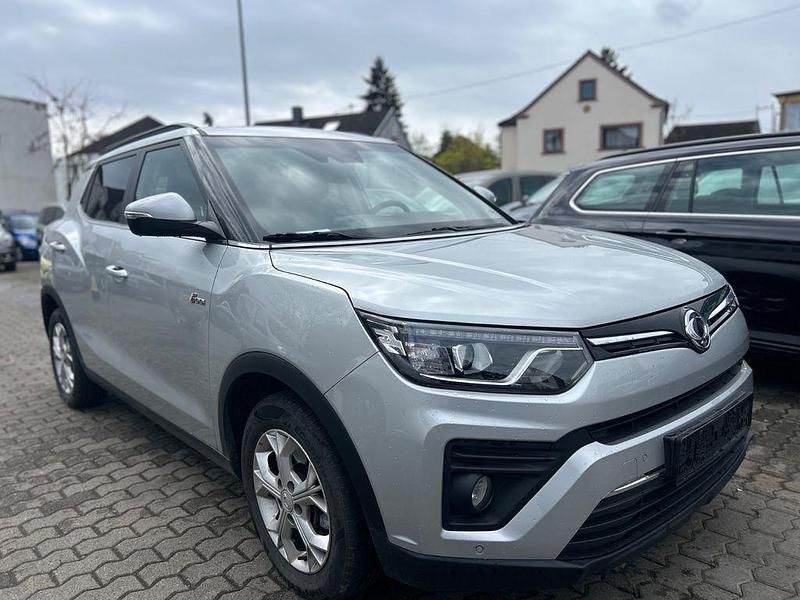 Usata SsangYong Tivoli 128 CV (94 kW) 2022 Grigio SUV