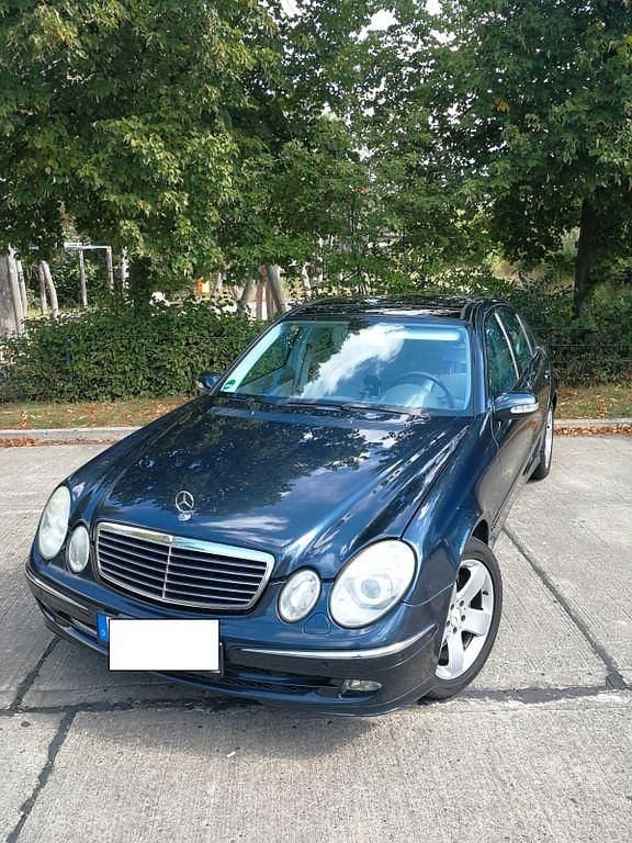Gebraucht Mercedes E320 Avantgarde 224 PS (164 kW) 2005 Blau Limousine
