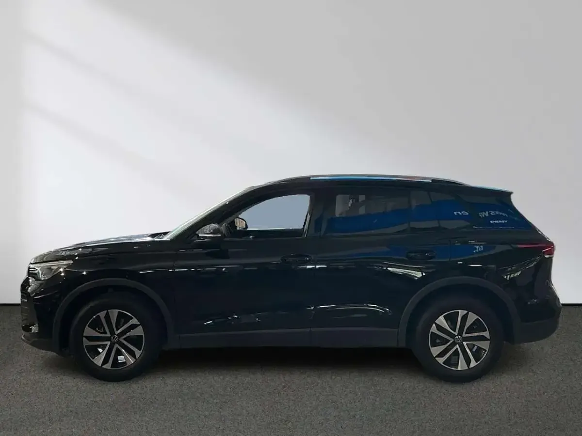 Neu VW Tiguan Comfortline 150 PS (110 kW) 2026 Schwarz SUV