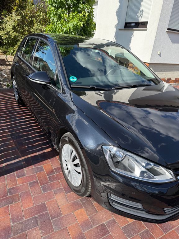 Gebraucht VW Golf VII 86 PS (63 kW) 2013 Schwarz Limousine
