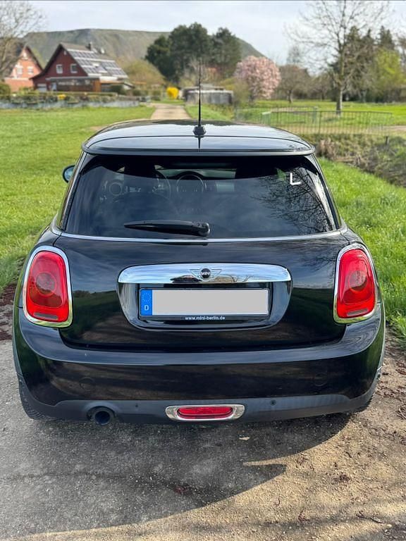 Usado Mini ONE 102 HP (75 kW) 2015 Preto Citadino