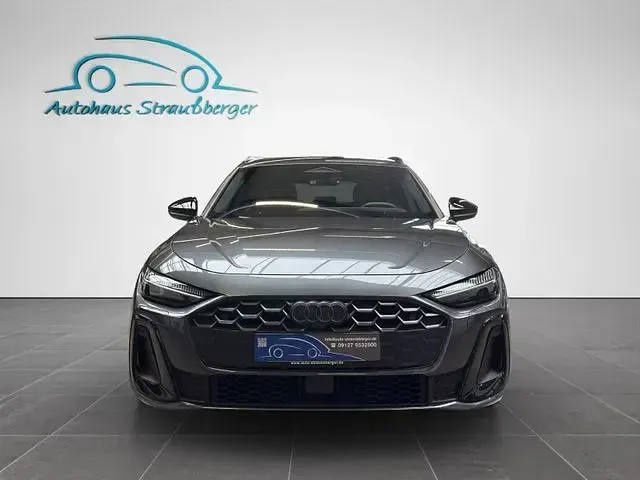 Gebraucht Audi A5 S-line plus 204 PS (150 kW) 2025 Grau Kombi