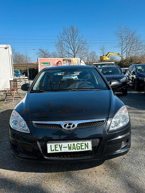 Schwarz Gebraucht 2008 Hyundai i30 Limousine | 2.200 € (Guter Preis) - Bild 1/4