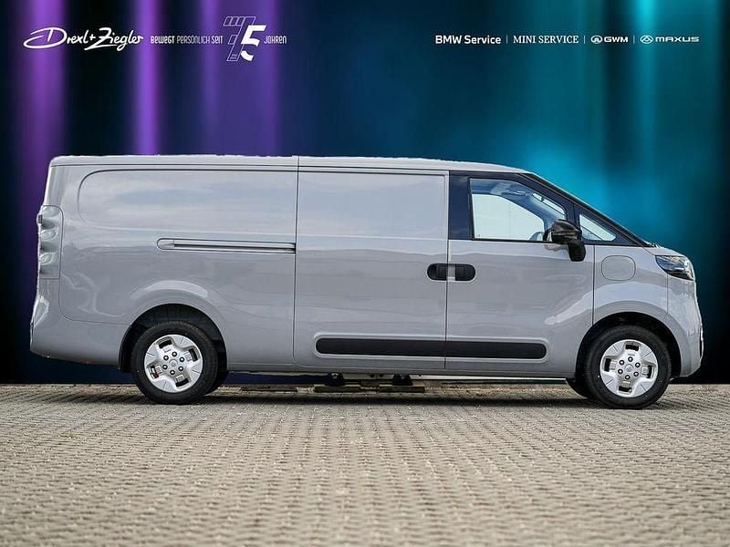 Neu Maxus eDeliver 5 119 kW (163 PS) 2025 Grau Van