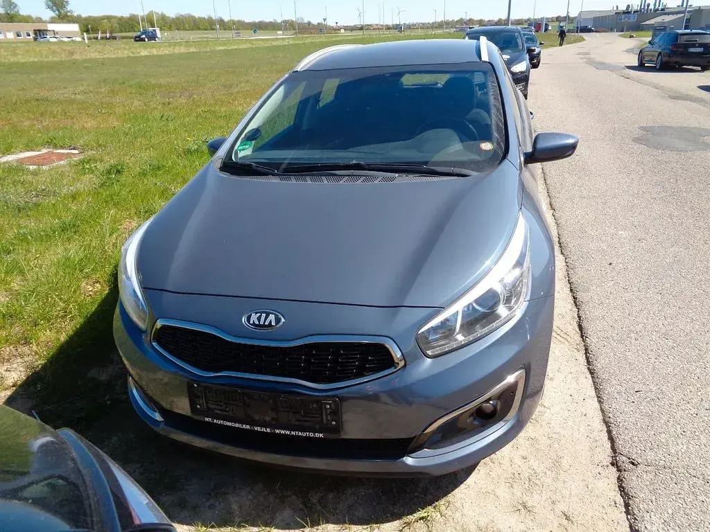 Gebraucht Kia Ceed Sportswagon 136 PS (100 kW) 2017 Blau Kombi
