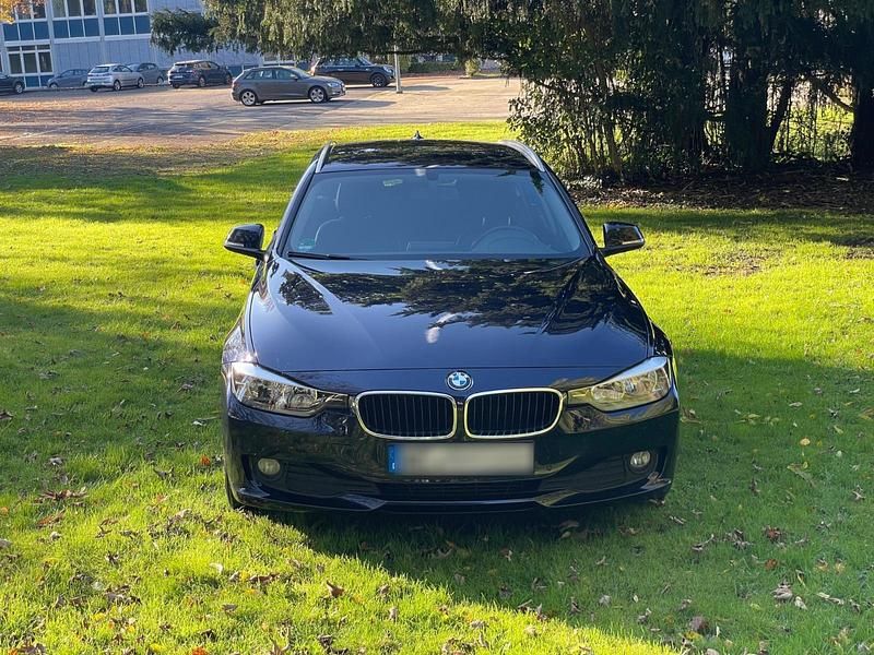 Gebraucht BMW 320 Efficient Dynamics 163 PS (119 kW) 2013 Blau Kombi