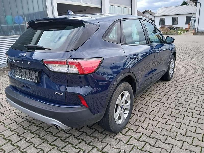 Gebraucht Ford Kuga 152 PS (111 kW) 2022 Blazer blue SUV