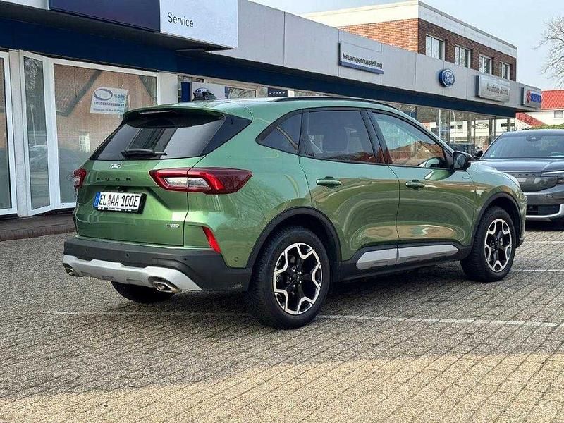 Używany Ford Kuga Active X 242 KM (177 kW) 2025 Zielony SUV