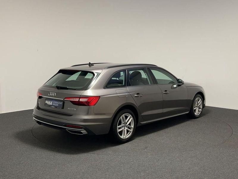 Gebraucht Audi A4 Advanced 204 PS (150 kW) 2020 Grau Kombi