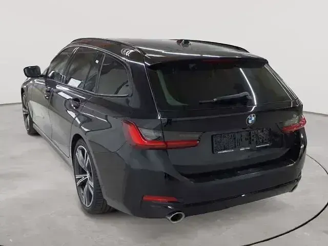 Gebraucht BMW 320 Sport Line 184 PS (135 kW) 2023 Schwarz uni Kombi
