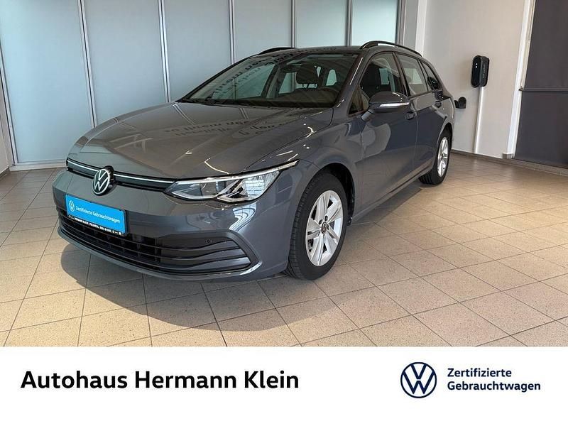 Grau Gebraucht 2021 VW Golf VIII Life Kombi | 20.880 € (Fairer Preis) - Bild 1/4