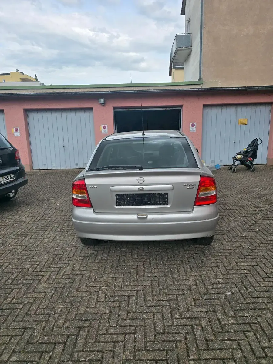 Usata Opel Astra 2001 Grigio Utilitaria