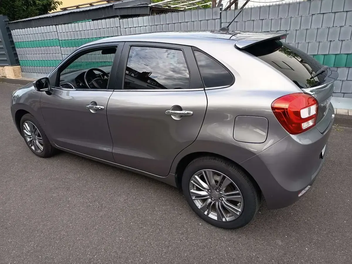 Gebraucht Suzuki Baleno Comfort 111 PS (81 kW) 2019 Grau Kleinwagen