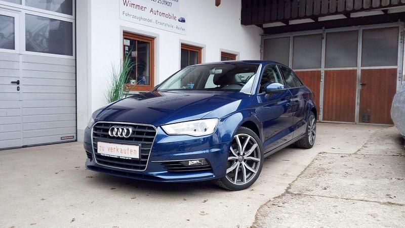 Gebraucht Audi A3 Attraction 110 PS (80 kW) 2016 Blau Limousine
