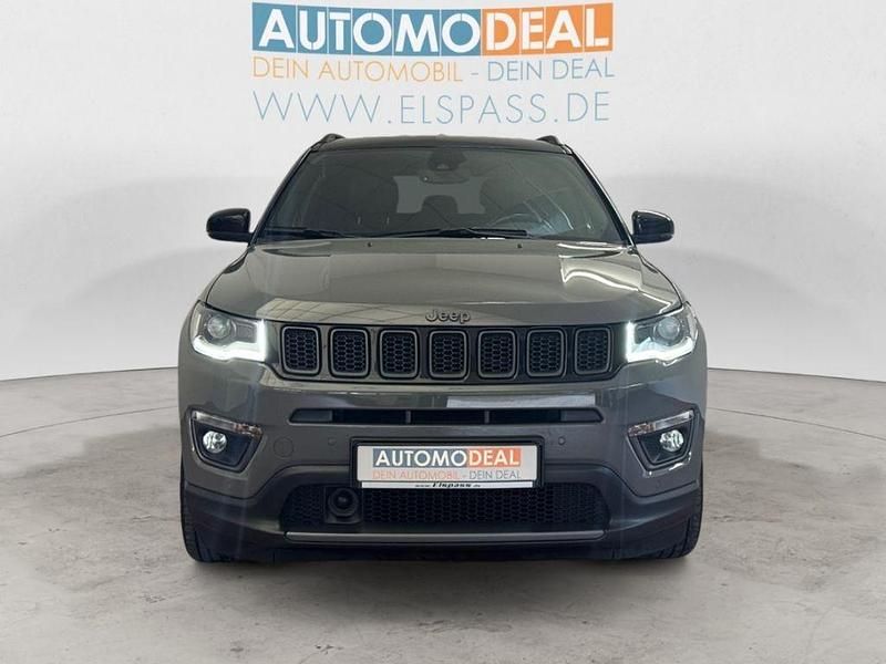 Gebraucht Jeep Compass 150 PS (110 kW) 2020 Grau SUV