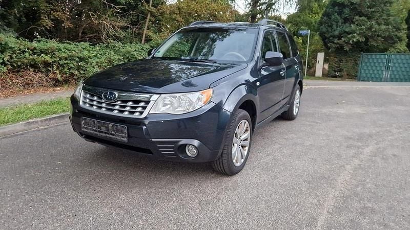 Schwarz Gebraucht 2012 Subaru Forester Exclusive+ SUV | 5.700 € (Superpreis) - Bild 1/4