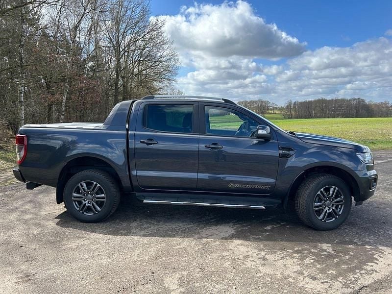 Gebraucht Ford Ranger 212 PS (155 kW) 2022 Grau Pickup