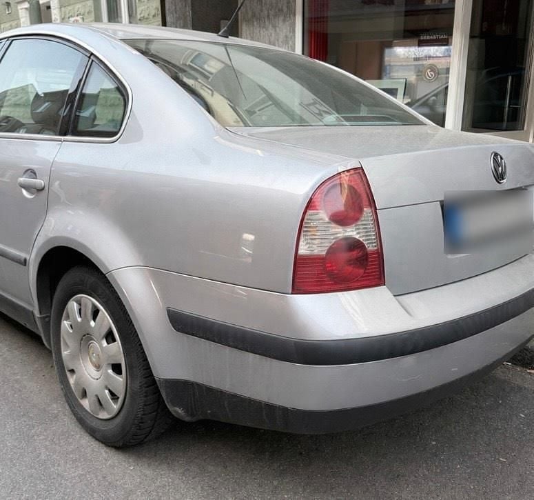 Gebraucht VW Passat 116 PS (85 kW) 2001 Silber Limousine