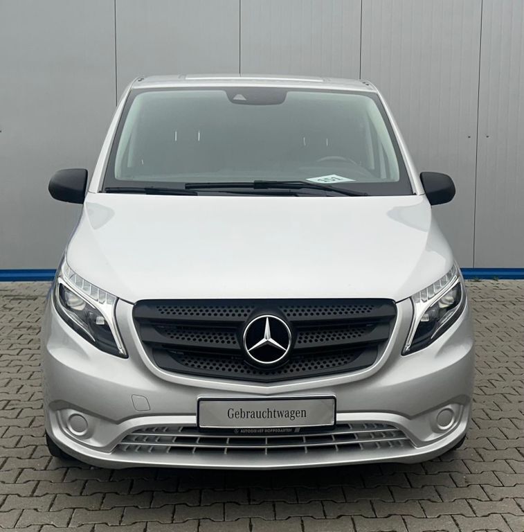 Gebraucht Mercedes Vito 190 PS (139 kW) 2019 Brillantsilber metallic Van
