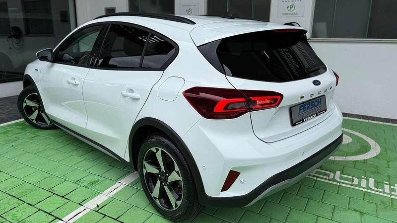 Gebraucht Ford Focus Active 155 PS (114 kW) 2024 Weiß Limousine