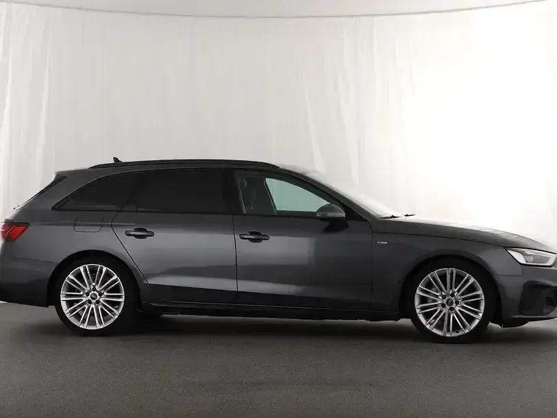 Gebraucht Audi A4 Competition 204 PS (150 kW) 2022 Daytonagrau perleffekt Kombi