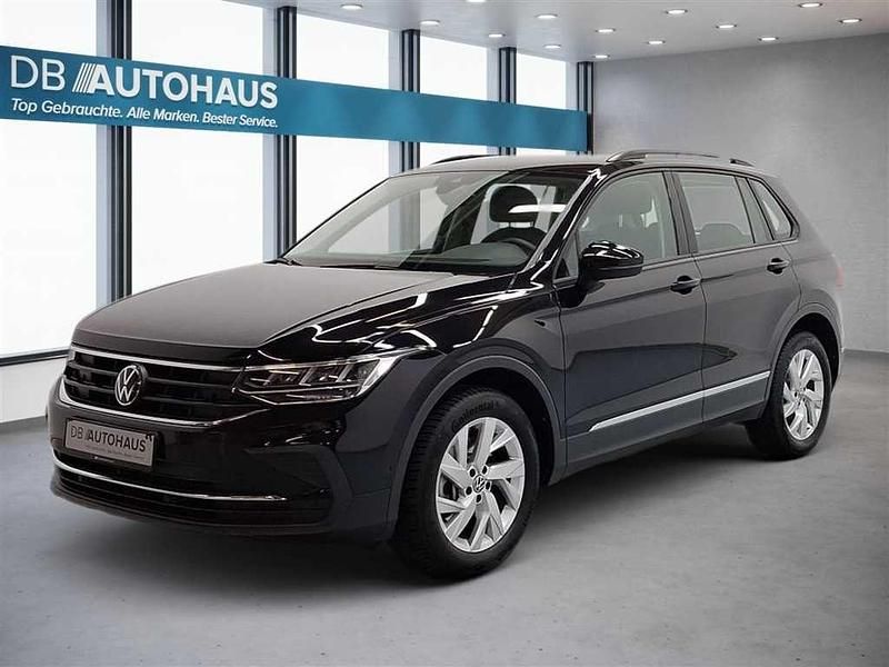 Schwarz Gebraucht 2024 VW Tiguan Life SUV | 32.830 € (Fairer Preis) - Bild 1/4