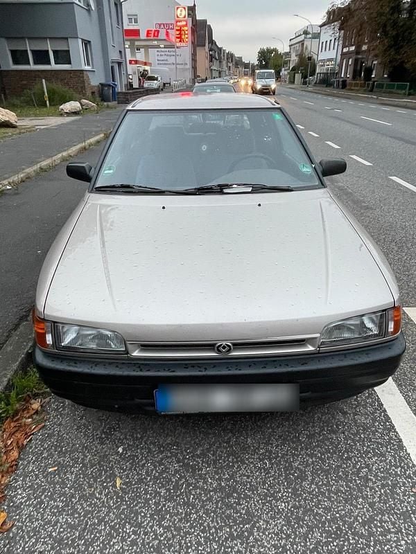 Gebraucht 1991 Mazda 323 Kleinwagen | 700 € - Bild 1/4
