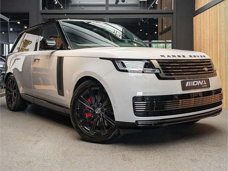 Grau Gebraucht 2025 Land Rover Range Rover SUV | 209.995 € - Bild 1/4