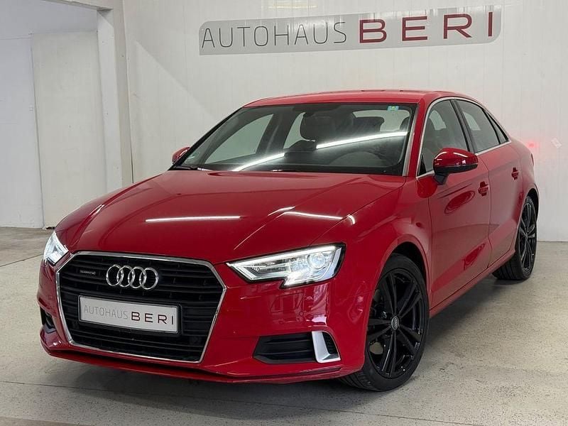 Gebraucht Audi A3 Sport 190 PS (139 kW) 2017 Rot Limousine