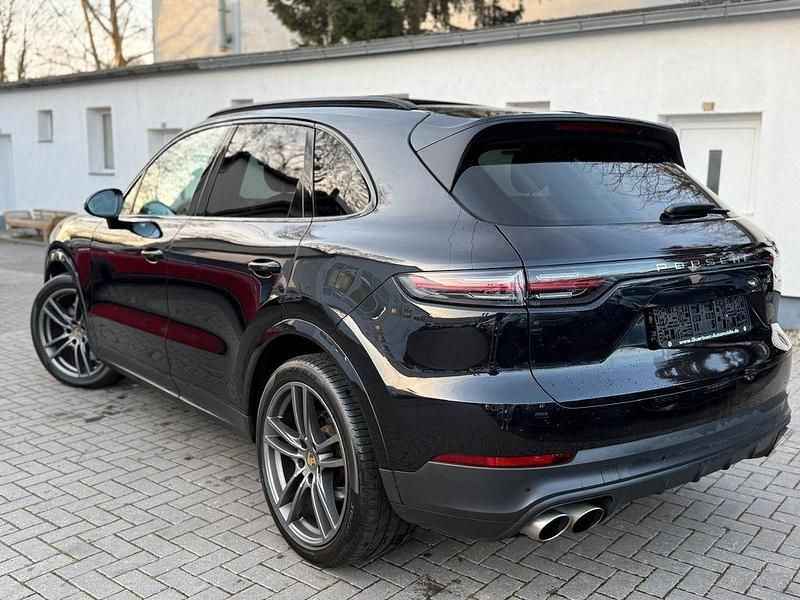 Gebraucht Porsche Cayenne S 441 PS (324 kW) 2018 Schwarz SUV