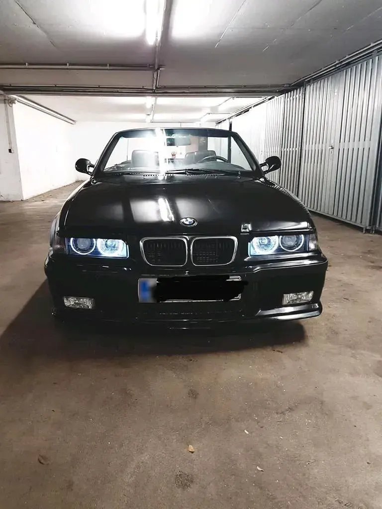 Second-hand BMW 320 150 CP (110 kW) 1994 Negru Cabrio