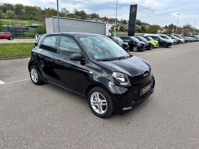 Gebraucht Smart ForFour Electric Drive 60 kW (82 PS) 2021 Karosserie in black Limousine