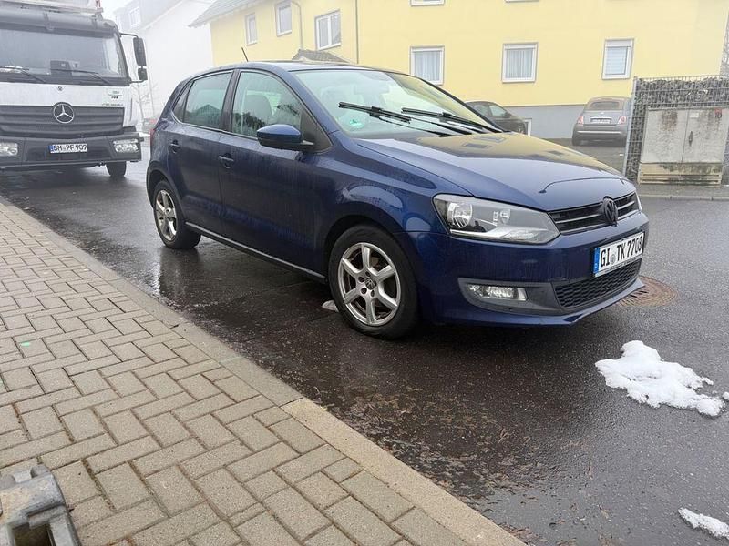 Gebraucht VW Polo Highline 90 PS (66 kW) 2010 Blau Kleinwagen