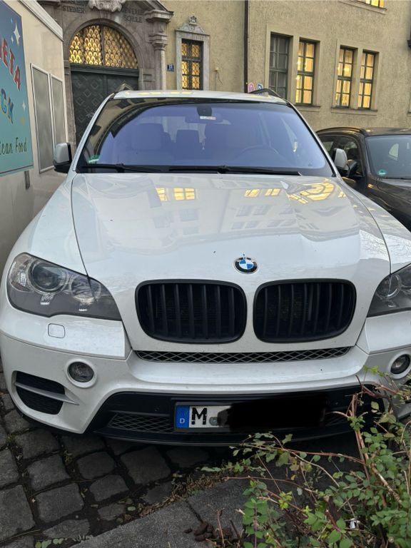 Weiß Gebraucht 2011 BMW X5 Sport Line SUV | 10.799 € (Guter Preis) - Bild 1/4