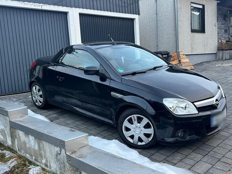 Gebraucht Opel Tigra 125 PS (91 kW) 2008 Schwarz Cabrio
