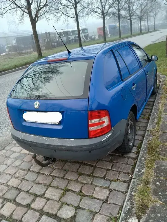 Gebraucht Skoda Roomster 75 PS (55 kW) 2007 Blau Van / Kleinbus