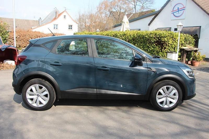 Gebraucht Renault Captur Equilibre 91 PS (66 kW) 2022 Grau SUV