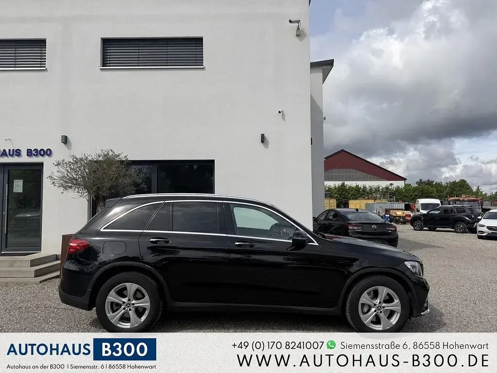 Gebraucht Mercedes GLC350 AMG line 258 PS (189 kW) 2019 Schwarz SUV
